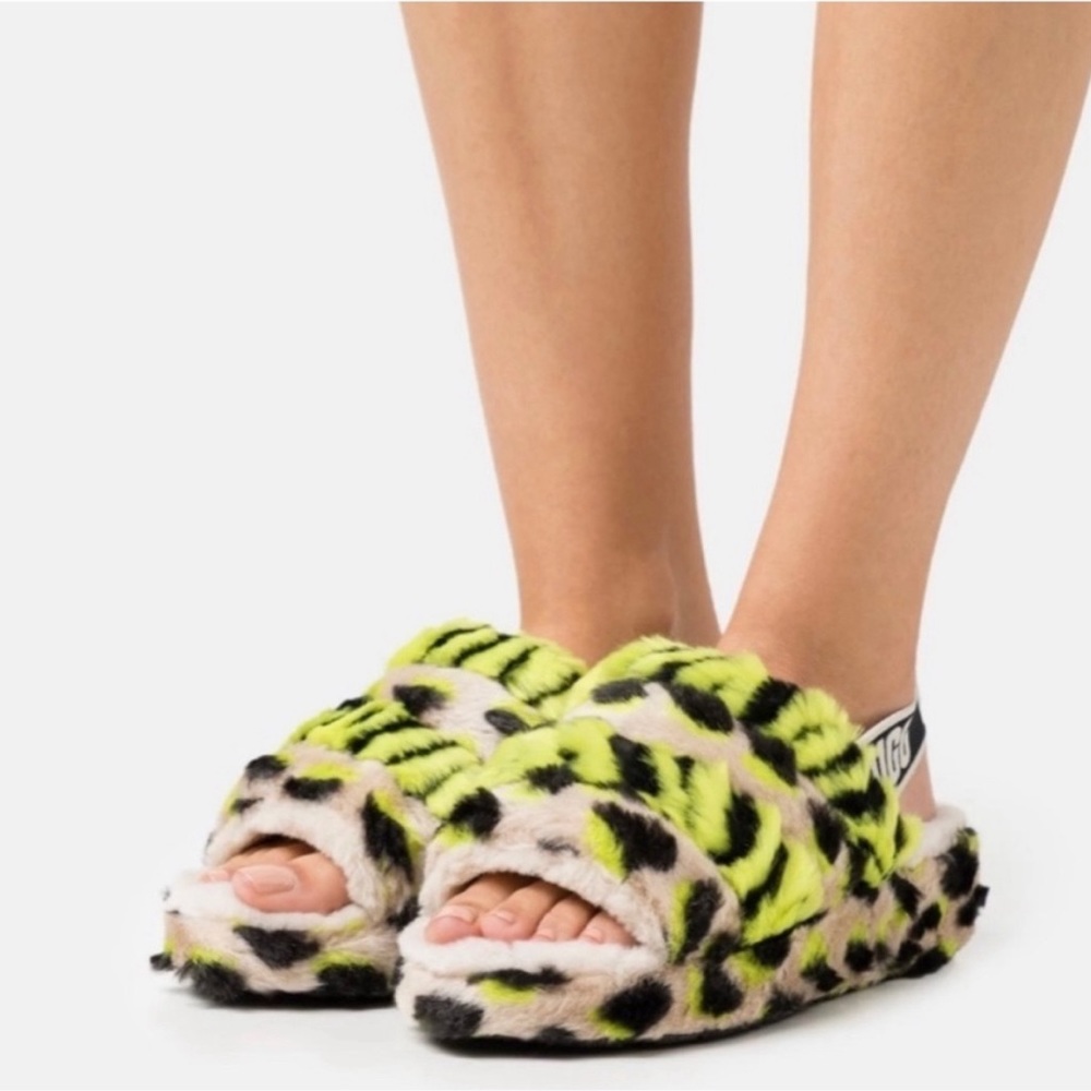 NWT UGG Fluff Yeah Animalia sandals! Sz 6